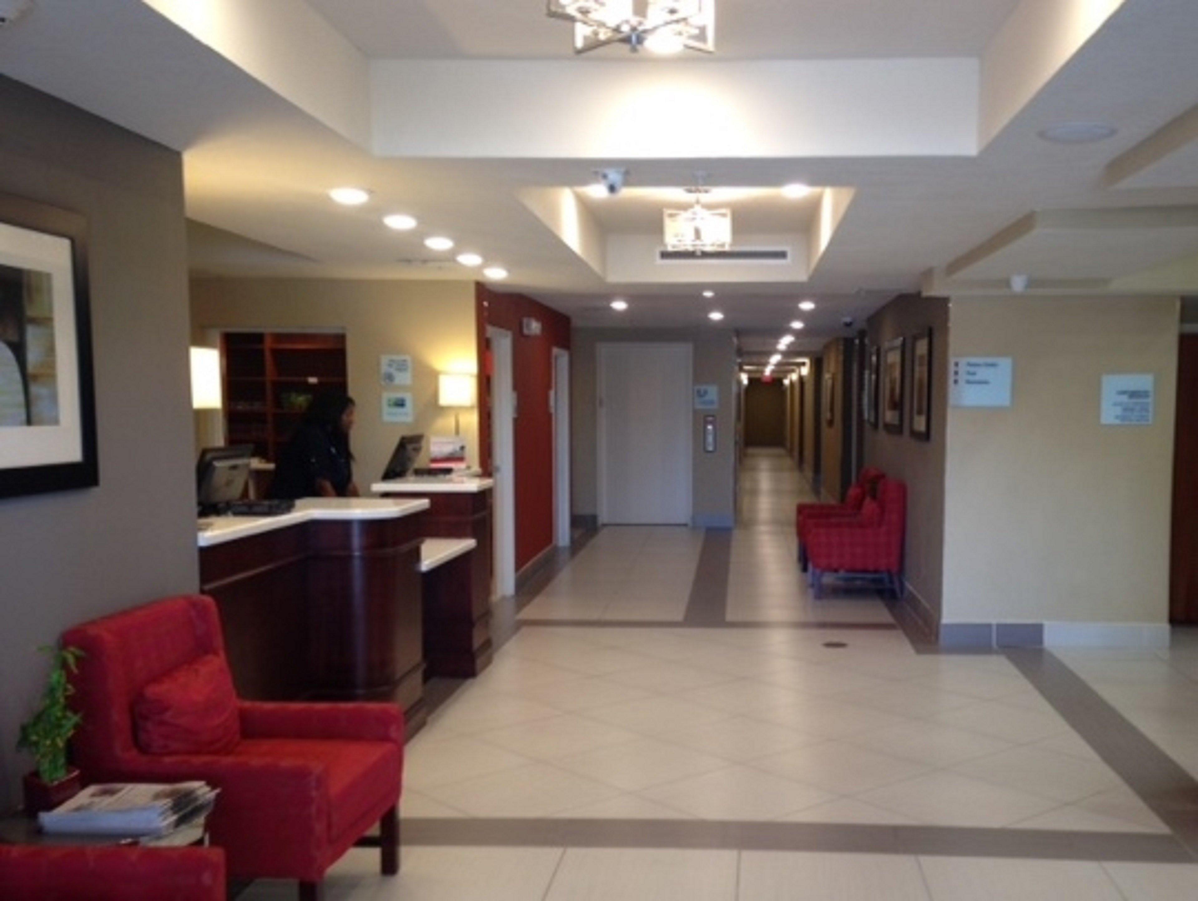 Holiday Inn Express & Suites Lantana By Ihg Exteriör bild