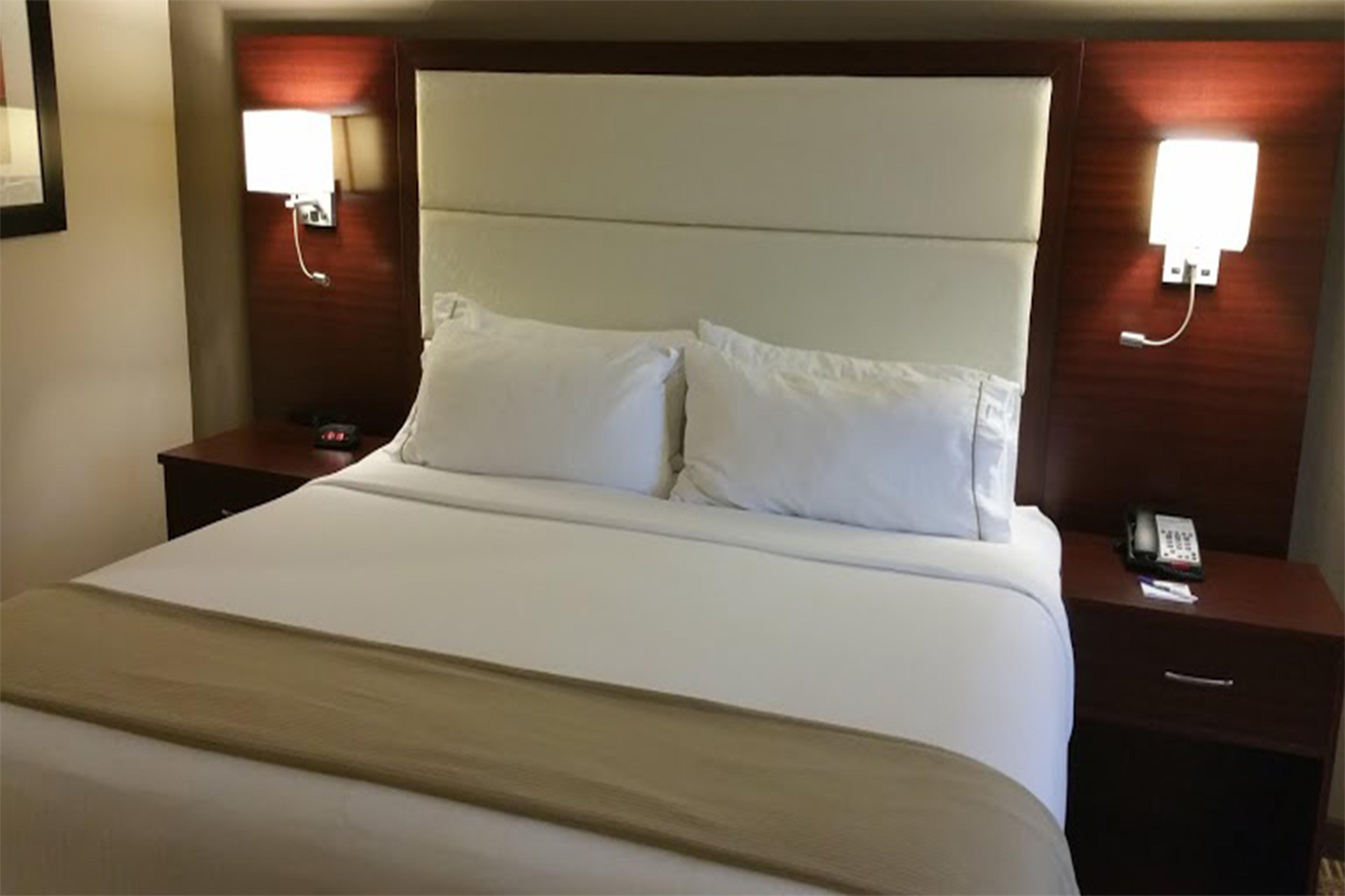 Holiday Inn Express & Suites Lantana By Ihg Exteriör bild